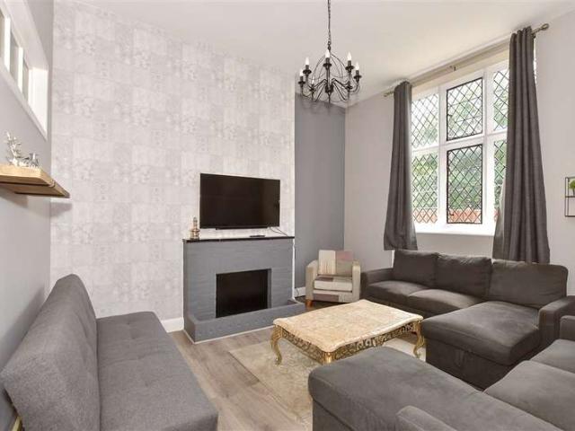 Flat for sale in Canterbury Christ Church University Accommodation, Canterbury