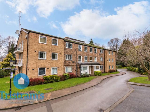 Flat for sale in Carrington, City of Nottingham