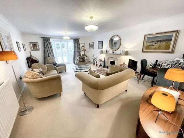 Flat for sale in Elmdon, West Midlands