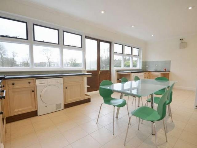 Flat for rent in Hythe End, Wraysbury