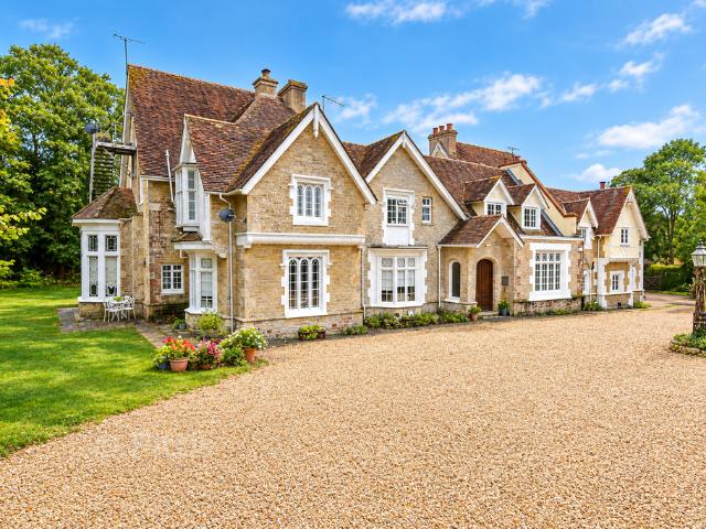 Flat for sale in Binstead, Ryde