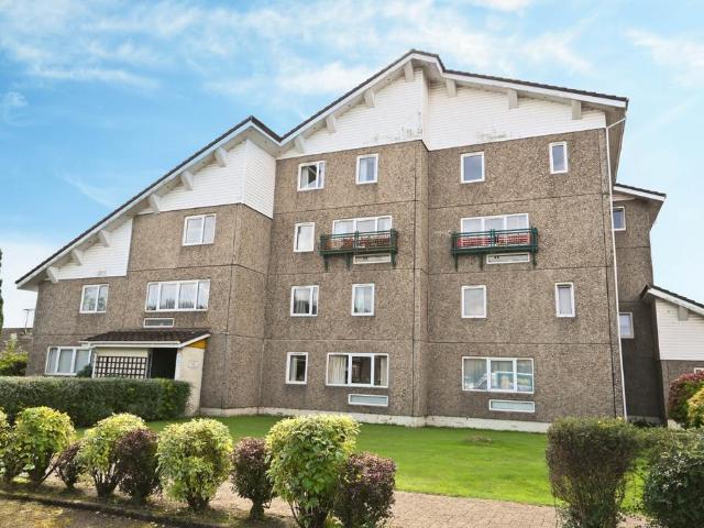 Flat for sale in Kirn, Scotland