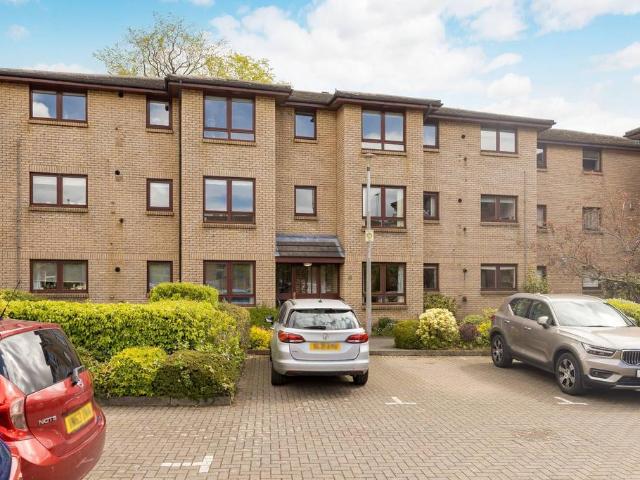 Flat for sale in Bangholm, Trinity