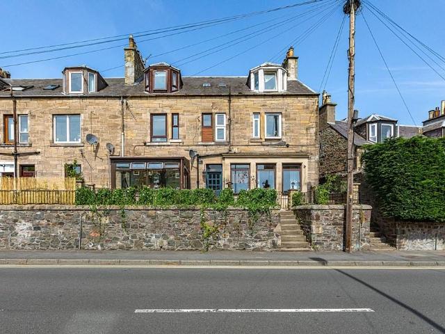 Flat for sale in Galashiels, Scotland