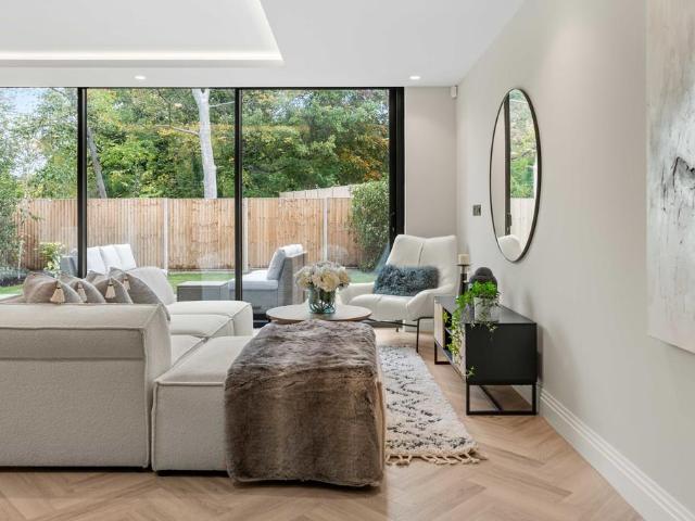 Flat for sale in High Barnet, Isle Of Man
