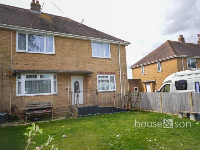 Flat for sale in Kinson, Bournemouth
