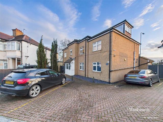 Flat for sale in Brent Cross, Isle Of Man