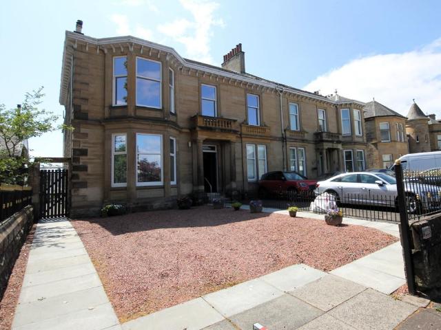 Flat for sale in New Farm Loch, Crookedholm