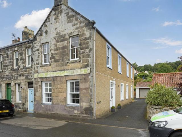 Flat for sale in Culross, Scotland