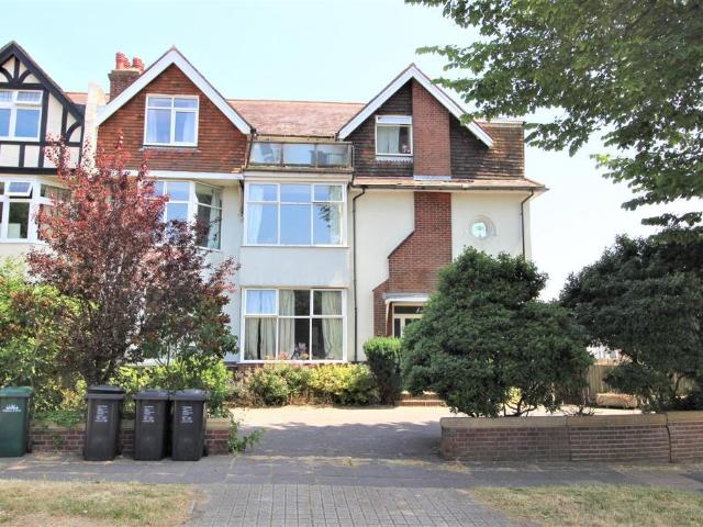 Flat for sale in Brighton & Hove