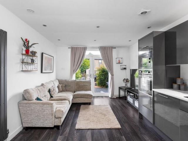 Flat for sale in Broxburn