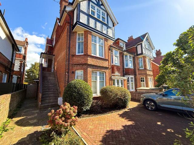 Flat for sale in Upperton, Eastbourne