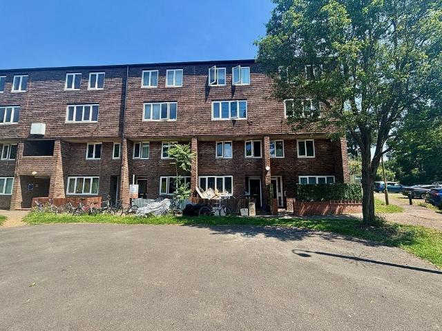 Flat for sale in Greater London