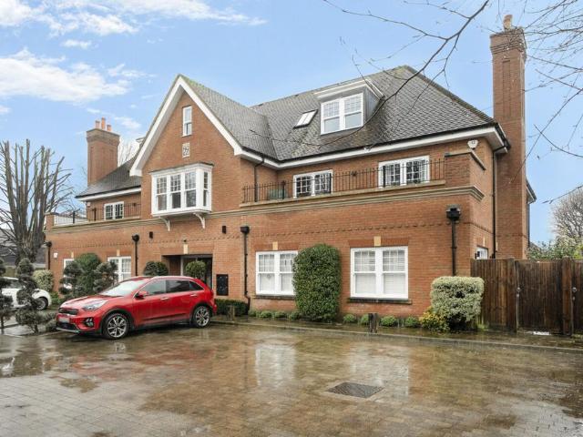 Flat for sale in Chichester, Littlecote