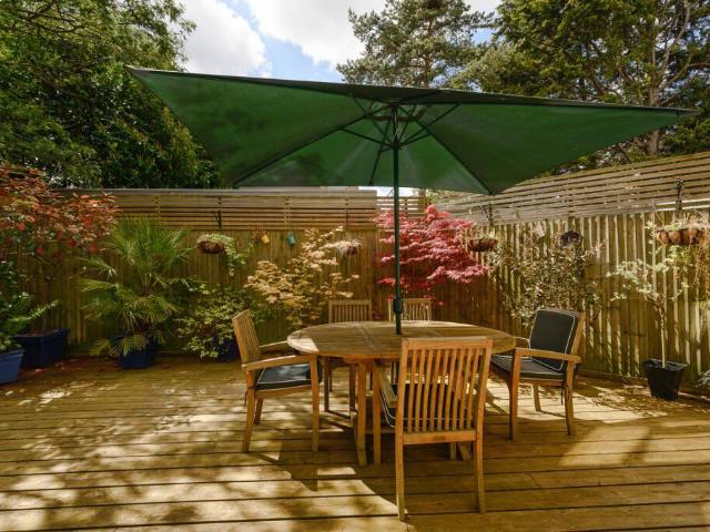 Flat for sale in Cottenham Park, Greater London