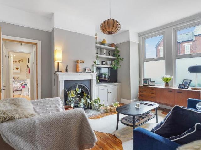 Flat for sale in London Borough of Lewisham, Greater London