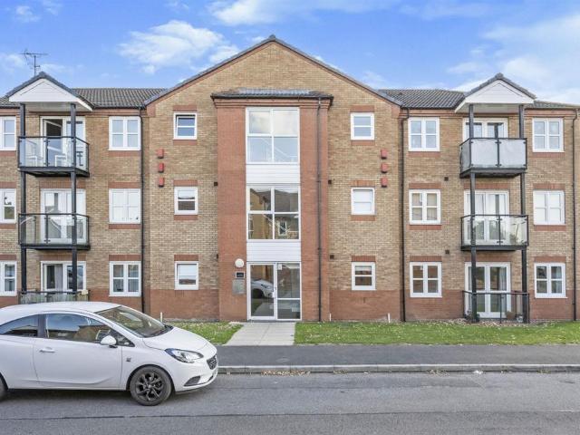 Flat for sale in Lakeside, South Yorkshire