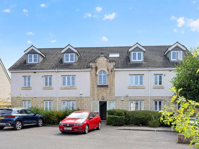 Flat for sale in Johnstone Castle, Elderslie