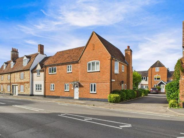 Flat for sale in Caldecott, Dromore