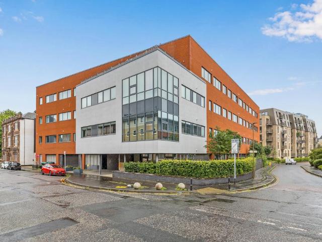 Flat for sale in Canonmills, Scotland