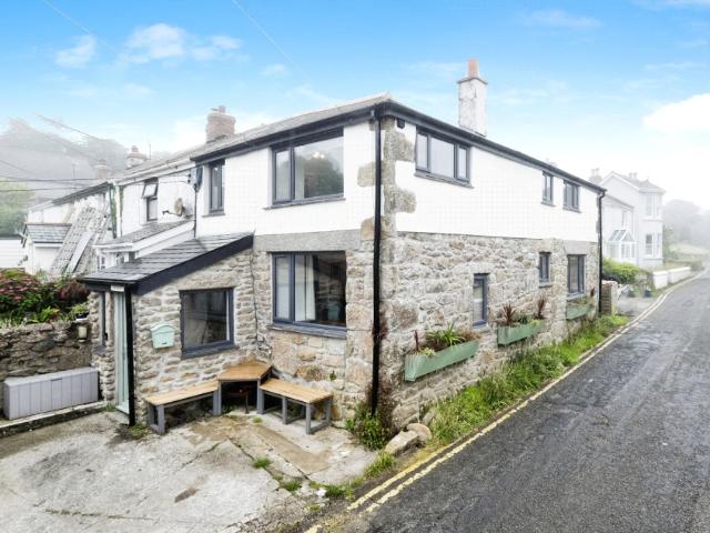 Flat for rent in Trerice, Cornwall