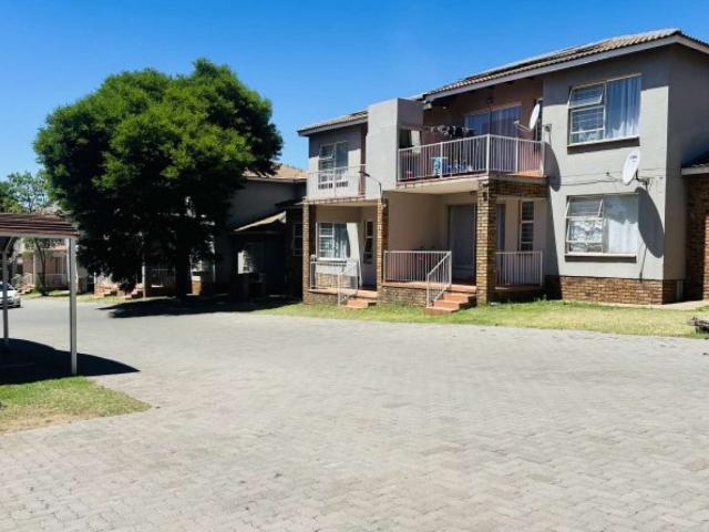 Apartment for rent in Groblerpark, Roodepoort