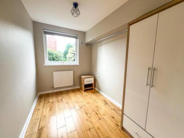 Flat for rent in Cat Hill
