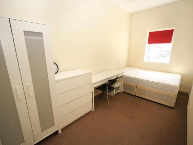 Flat for rent in Falcon Lodge, Wales