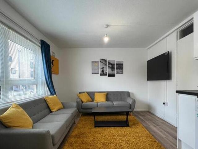 House for rent in Sleepers' Hill, Hampshire