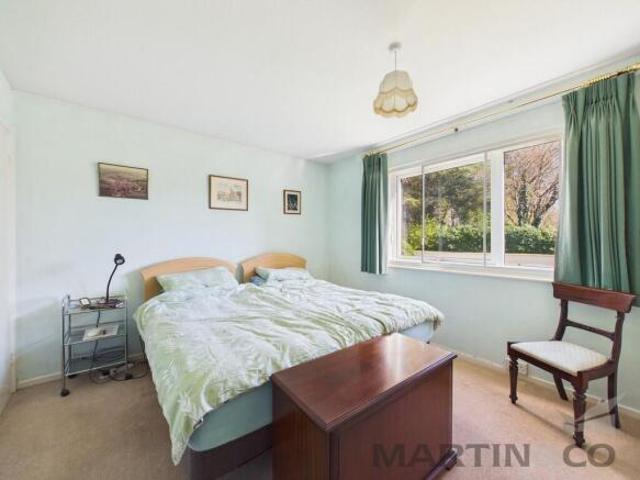 Flat for sale in South Lane, West Yorkshire