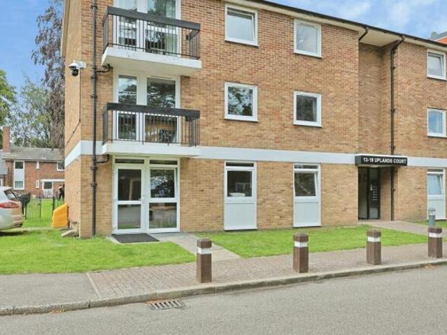 Flat for sale in East Bank, Norfolk