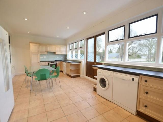 Apartment for rent in Wraysbury
