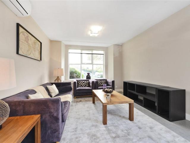 Apartment for rent in Belsize Park, Greater London