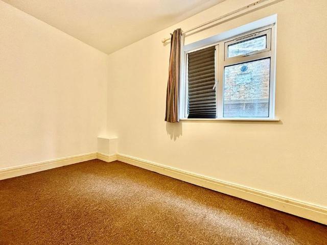 Apartment for rent in Brompton, Gillingham