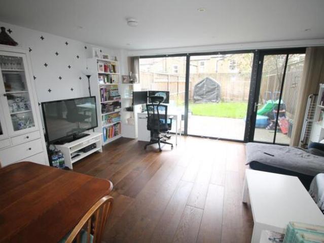 Maisonette for rent in Key Street, Suffolk
