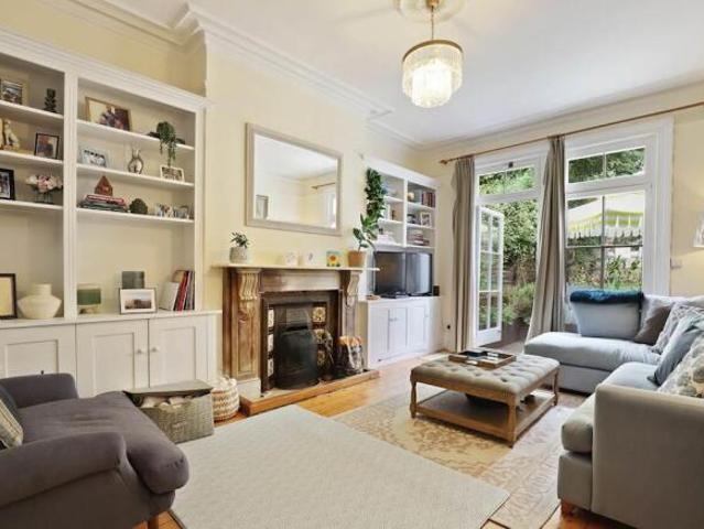 Maisonette for sale in Crystal Palace, Greater London