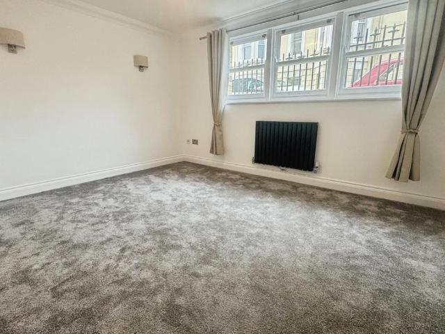 House for rent in East Cliff, Acol