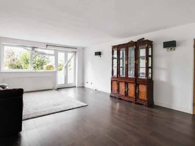 House for rent in Preston, Greater London