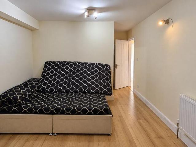 House for rent in Royal Borough of Kensington and Chelsea, Greater London