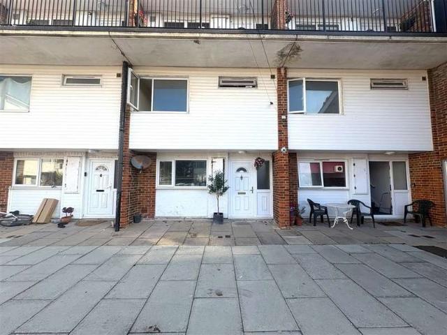 Maisonette for sale in Eastney, City Of Portsmouth