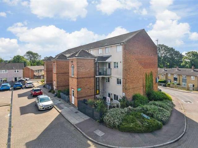 Maisonette for sale in Bybrook, Bridgefield