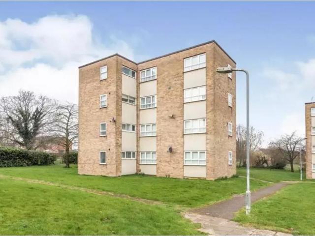 Flat for sale in Haydon Hill, Aylesbury