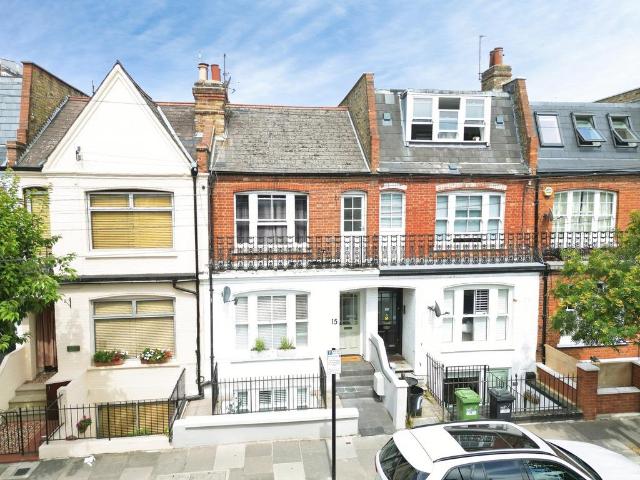 Flat for sale in Sands End, Greater London