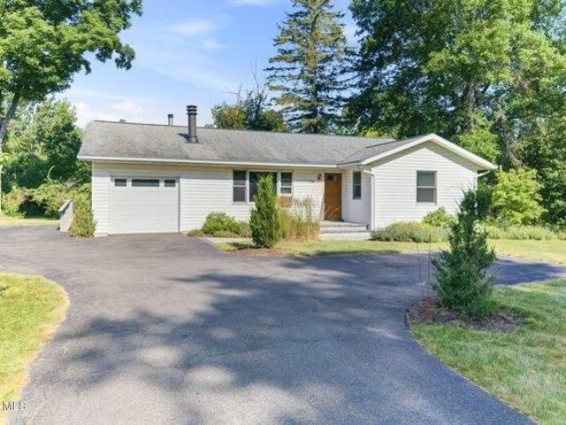 House for sale in Guilderland, New York