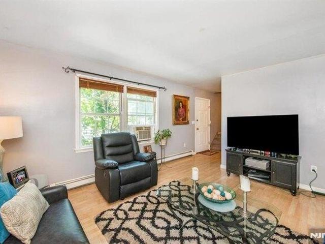 House for sale in Hackensack, New Jersey