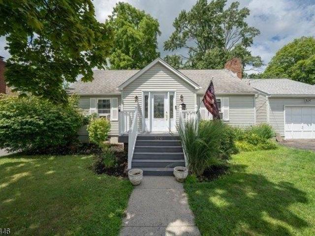 House for sale in Hackettstown, New Jersey