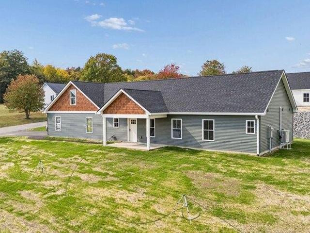 House for sale in Bombahook Estates, Hallowell