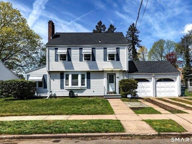 House for sale in Hamden, Connecticut