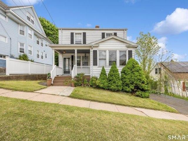 House for sale in Hamden, Connecticut