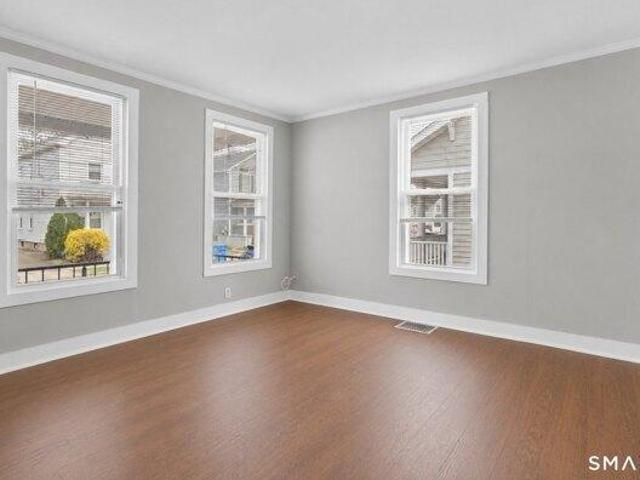 House for sale in Hamden, Connecticut